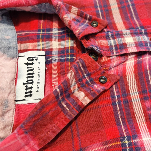 URBNVTG Mens Jakke Patch Flannel Size XL Red Upcycled OOAK 90s Grunge Acid Wash - Picture 3 of 16